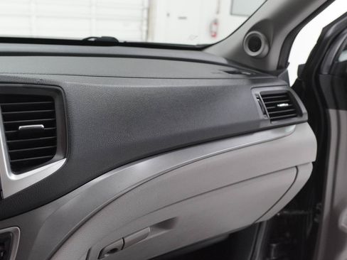 Used 2016 Honda Pilot EX-L image 18
