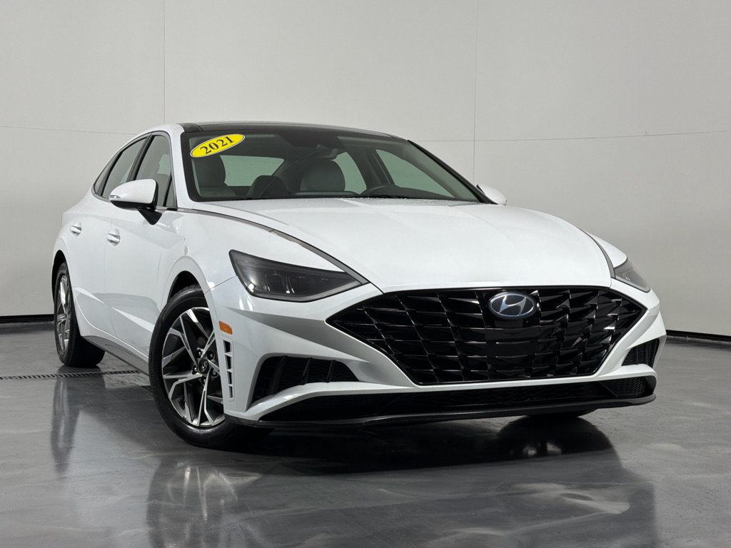 Used 2021 Hyundai Sonata SEL w/ Convenience Package FWD image 2