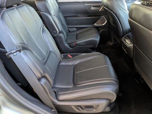 Used 2025 INFINITI QX80 Sensory image 24