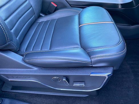 Certified 2022 Ford F150 Platinum w/ Equipment Group 701A High image 27