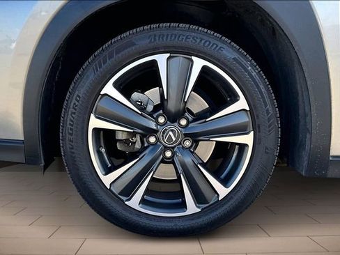 Used 2020 Lexus UX 200 w/ Premium Package image 9