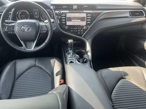 Used 2018 Toyota Camry SE w/ Audio Package FWD image 15