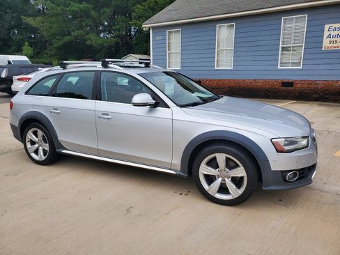 Used 2014 Audi A4 Prestige w/ Prestige Package AWD/4WD image 3
