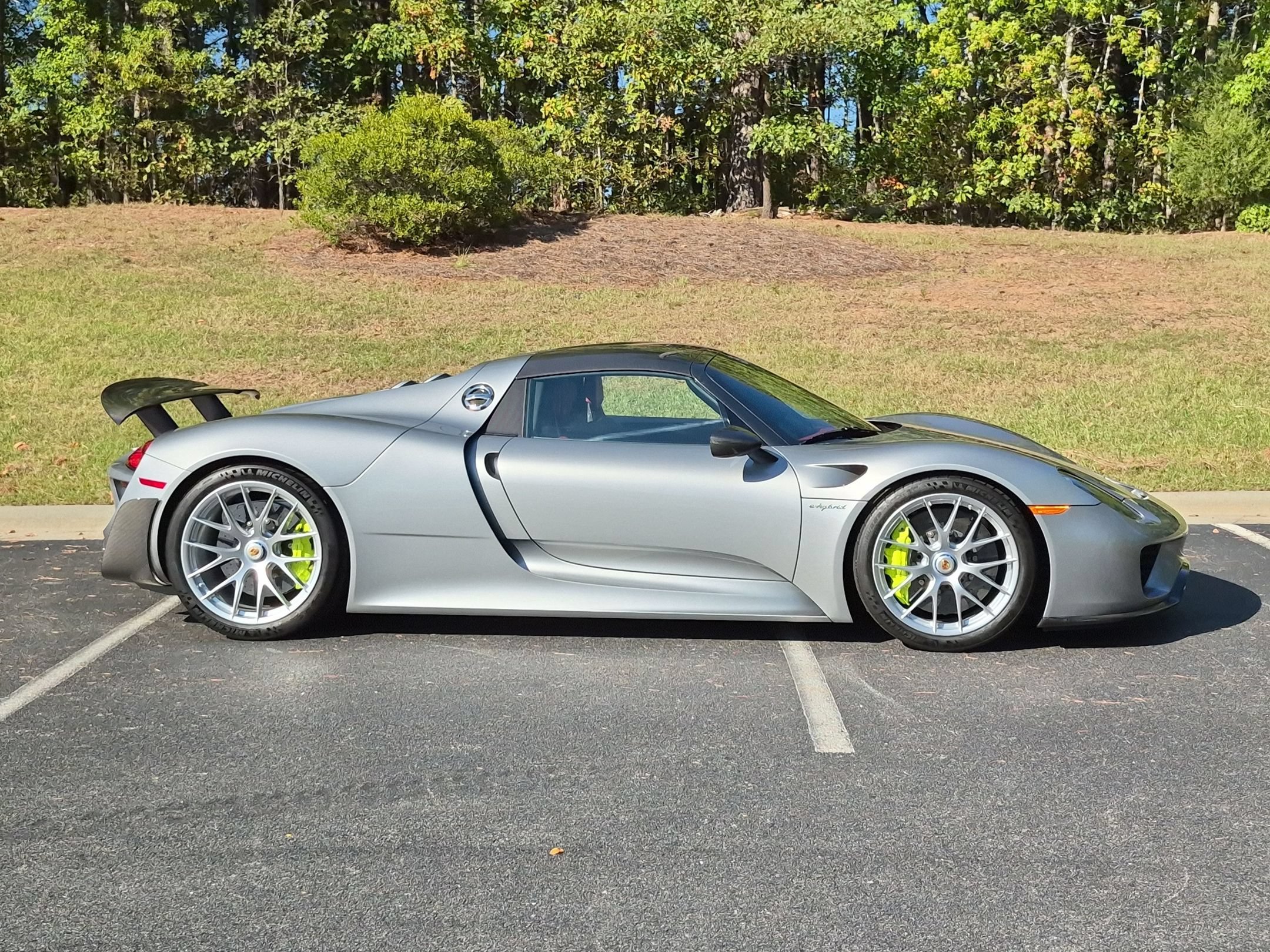 Used 2015 Porsche 918 Spyder AWD/4WD image 28