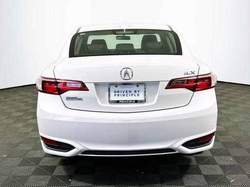 Used 2018 Acura ILX image 8