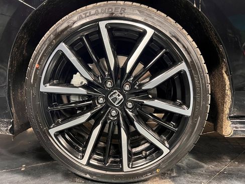 Used 2025 Honda Accord Touring image 22