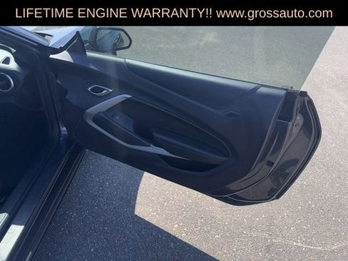 Used 2016 Chevrolet Camaro SS RWD image 27