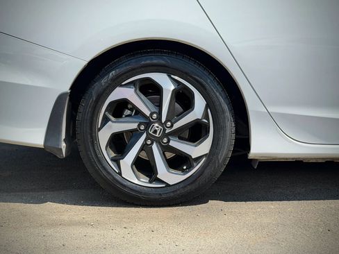Used 2017 Honda Accord EX-L image 22