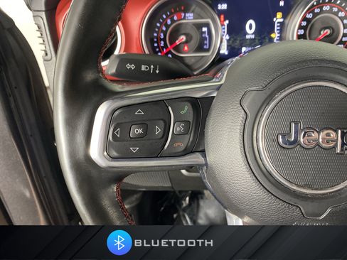 Used 2022 Jeep Wrangler Rubicon w/ Cold Weather Group AWD/4WD image 22
