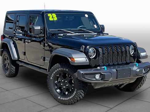 Used 2023 Jeep Wrangler Unlimited w/ 8.4" Radio Group AWD/4WD image 3