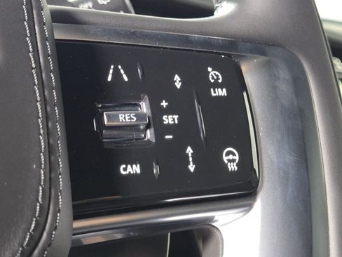 New 2026 Land Rover Range Rover SE image 24
