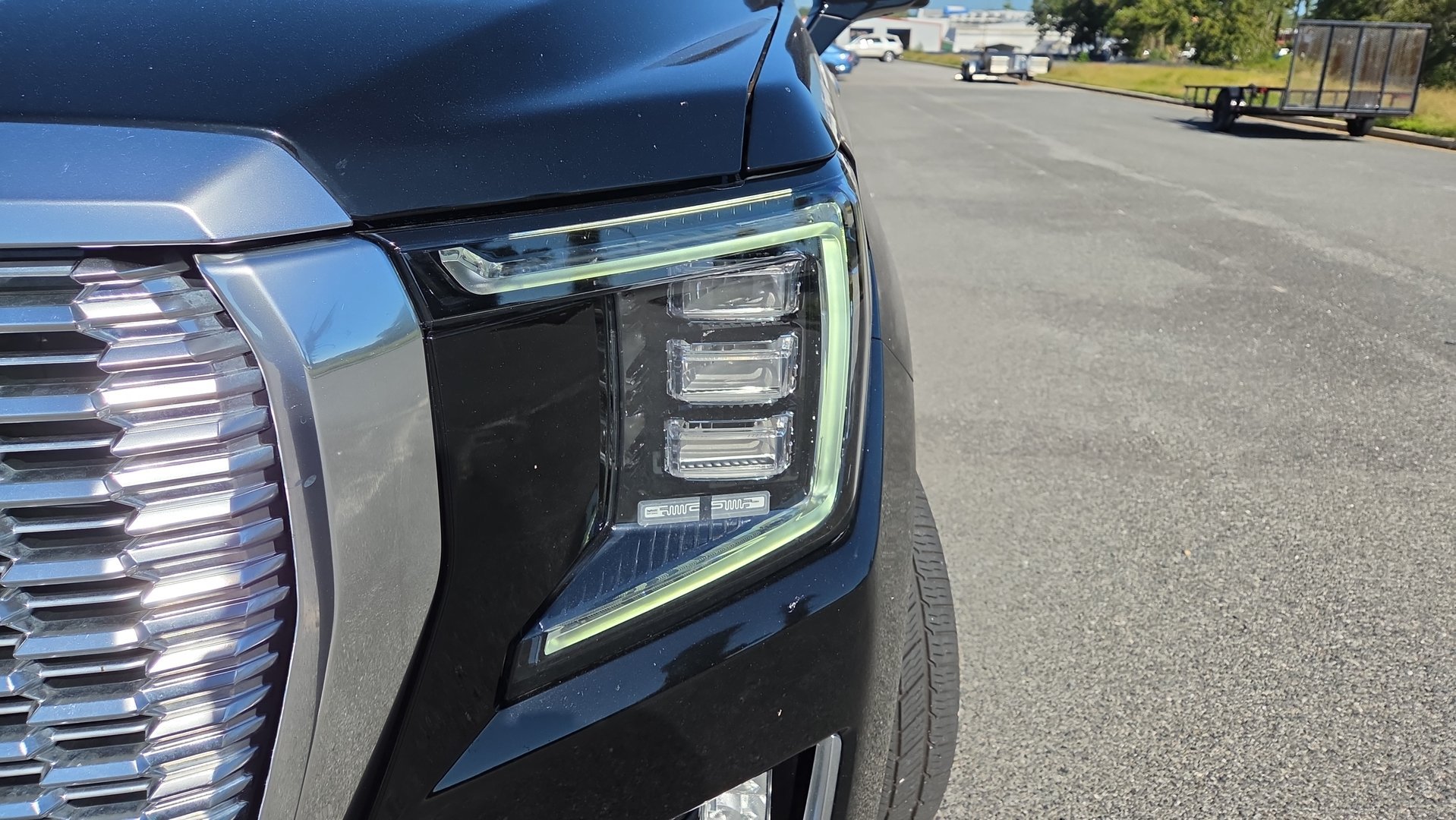 Used 2022 GMC Yukon Denali RWD image 11