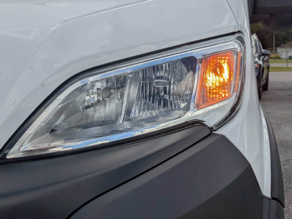 Used 2025 RAM ProMaster 2500 w/ Convenience Group FWD image 10