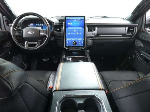 Certified 2023 Ford Expedition Max Platinum image 11