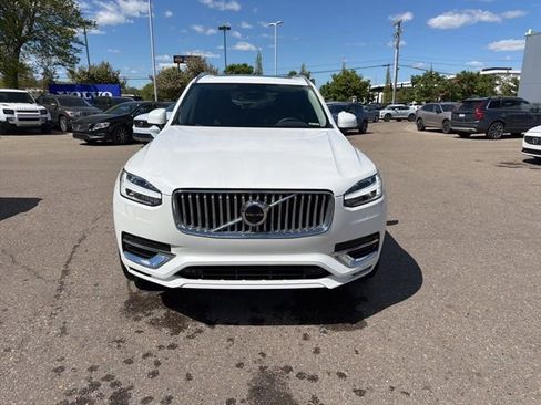 Used 2023 Volvo XC90 B6 Plus w/ Protection Package Premier AWD/4WD image 2