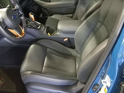 Used 2025 Subaru Outback Wilderness AWD/4WD image 9