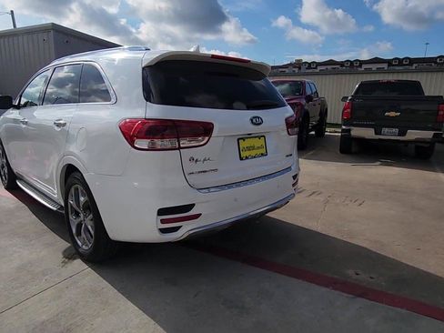 Used 2017 Kia Sorento SX FWD image 7
