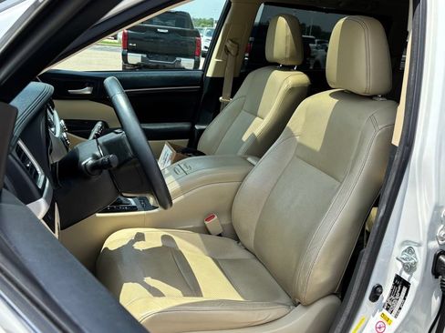 Used 2016 Toyota Highlander Limited FWD image 7