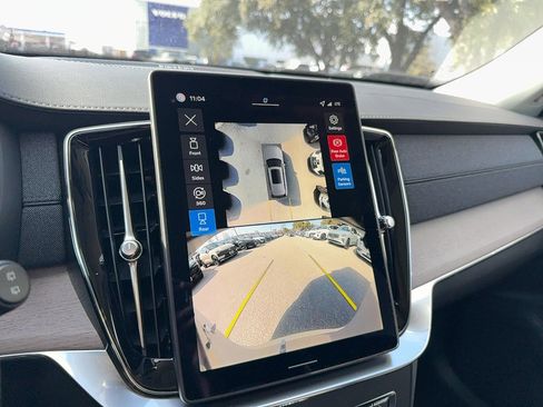 New 2026 Volvo XC90 T8 Plus image 23