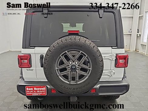 Used 2024 Jeep Wrangler Sport S image 7