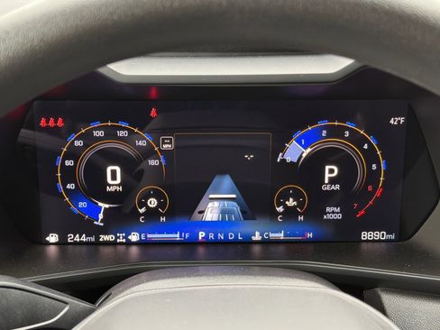 Used 2024 Chevrolet Colorado Trail Boss w/ Advanced Trailering Package image 24