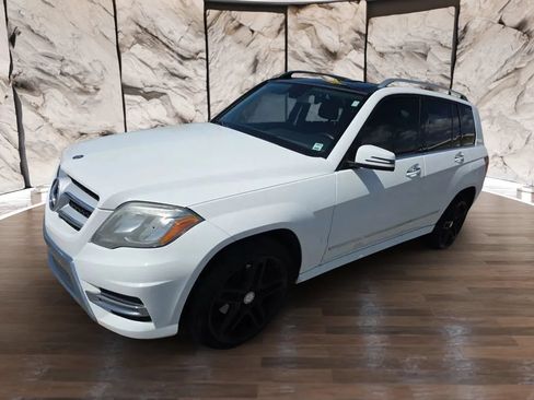Used 2015 Mercedes-Benz GLK 350 2WD w/ Premium 1 Package image 1