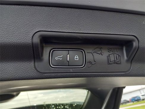 Used 2023 Ford Explorer XLT w/ Equipment Group 202A image 12