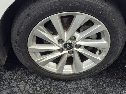 Used 2022 Toyota Camry SE FWD image 11