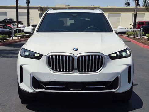 Used 2024 BMW X5 sDrive40i w/ Parking Assistance Package RWD image 3