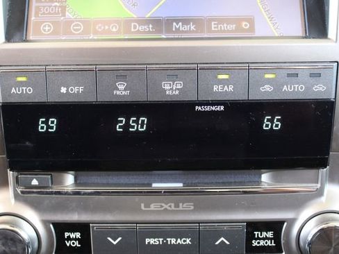 Used 2021 Lexus GX 460 Premium w/ Premium Package image 21