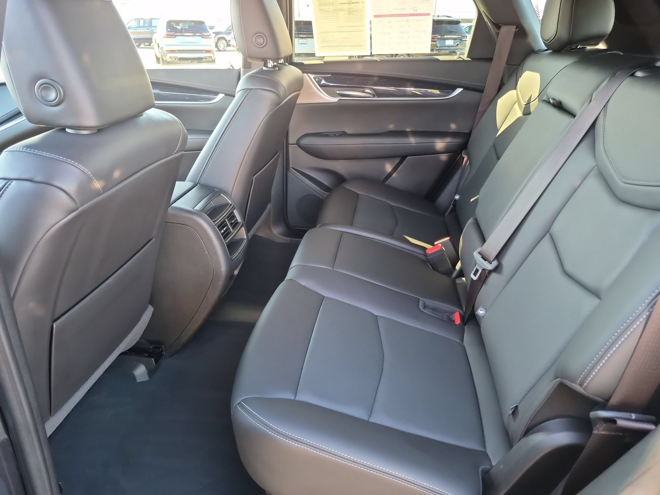 Certified 2023 Cadillac XT5 Premium Luxury w/ LPO, Floor Liner Package AWD/4WD image 26