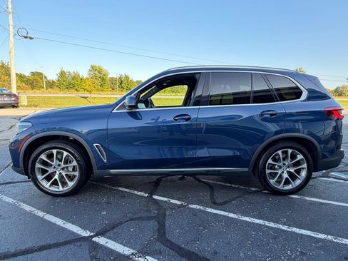 Used 2019 BMW X5 xDrive50i w/ Premium Package 2 AWD/4WD image 3