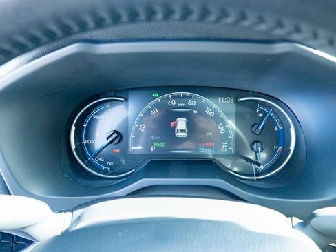 Used 2024 Toyota RAV4 XLE Premium image 18