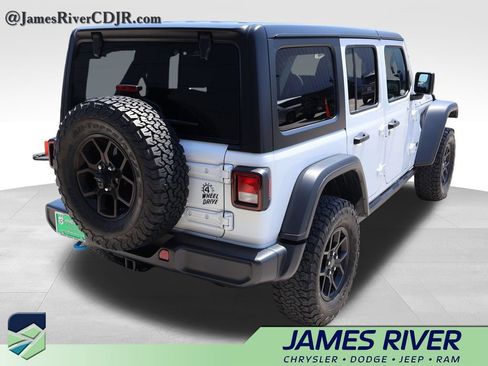 Used 2024 Jeep Wrangler Unlimited AWD/4WD image 5