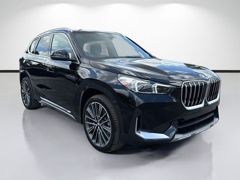 New 2026 BMW X1 xDrive28i w/ Convenience Package AWD/4WD image 1
