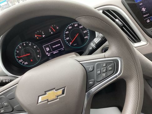 Used 2022 Chevrolet Malibu LT image 20