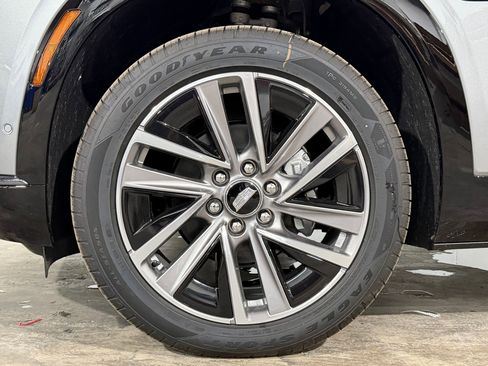 New 2026 Cadillac Vistiq Sport AWD/4WD image 11