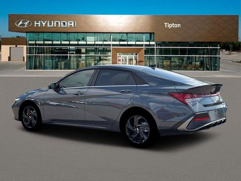 New 2026 Hyundai Elantra SEL Sport Premium FWD image 4