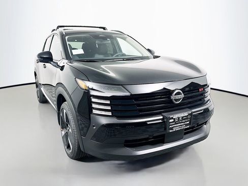 New 2026 Nissan Kicks SR w/ Cold Weather Package image 1