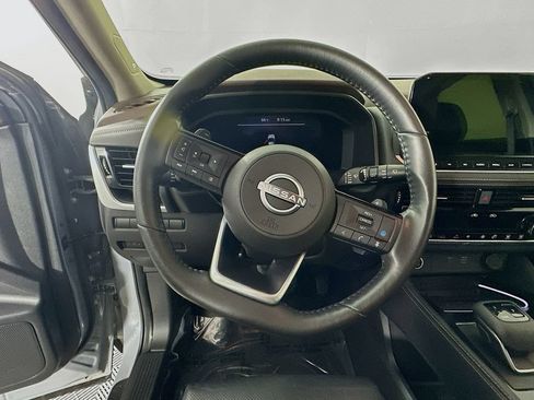 Certified 2023 Nissan Rogue Platinum w/ Platinum Premium Package AWD/4WD image 16