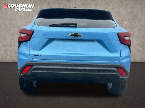 New 2026 Chevrolet Trax LS w/ LS Convenience Package image 7