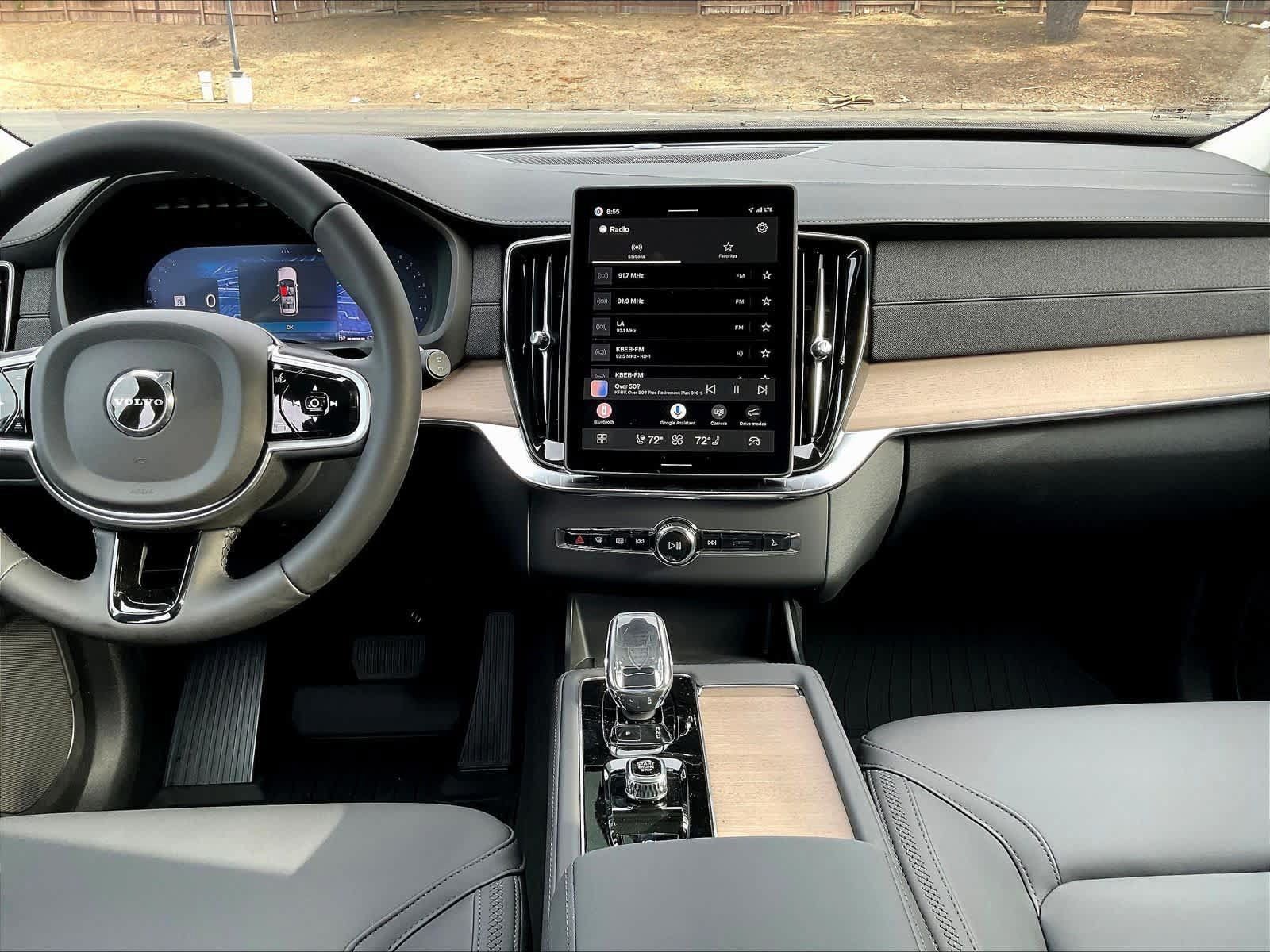 New 2026 Volvo XC90 B5 Plus w/ Protection Package AWD/4WD image 9
