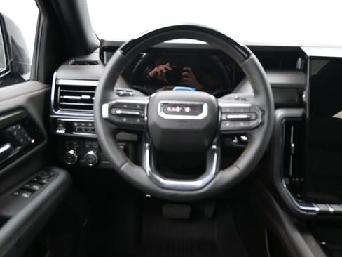 New 2026 GMC Yukon XL AT4 w/ AT4 Premium Plus Package image 10