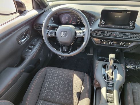 Used 2024 Honda HR-V Sport image 9