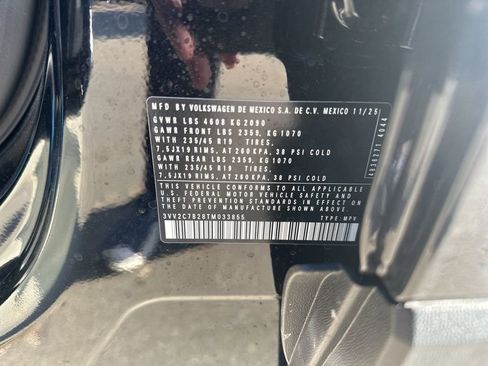 New 2026 Volkswagen Taos SE image 30