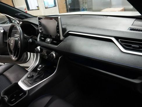 Used 2022 Toyota RAV4 XSE AWD/4WD image 11