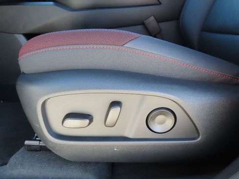 New 2026 Chevrolet Equinox RS w/ Convenience Package III AWD/4WD image 7
