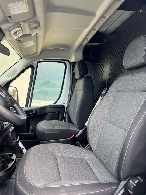 Used 2025 RAM ProMaster 2500 w/ U-Haul Equipment Group FWD image 5