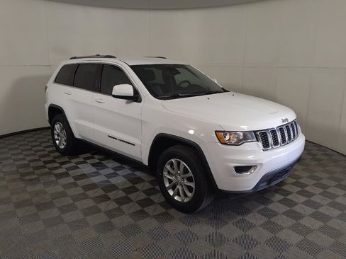Used 2021 Jeep Grand Cherokee Laredo X RWD image 13