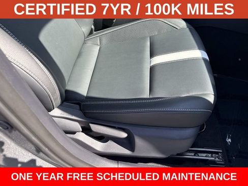 Used 2025 Toyota Camry SE FWD image 10